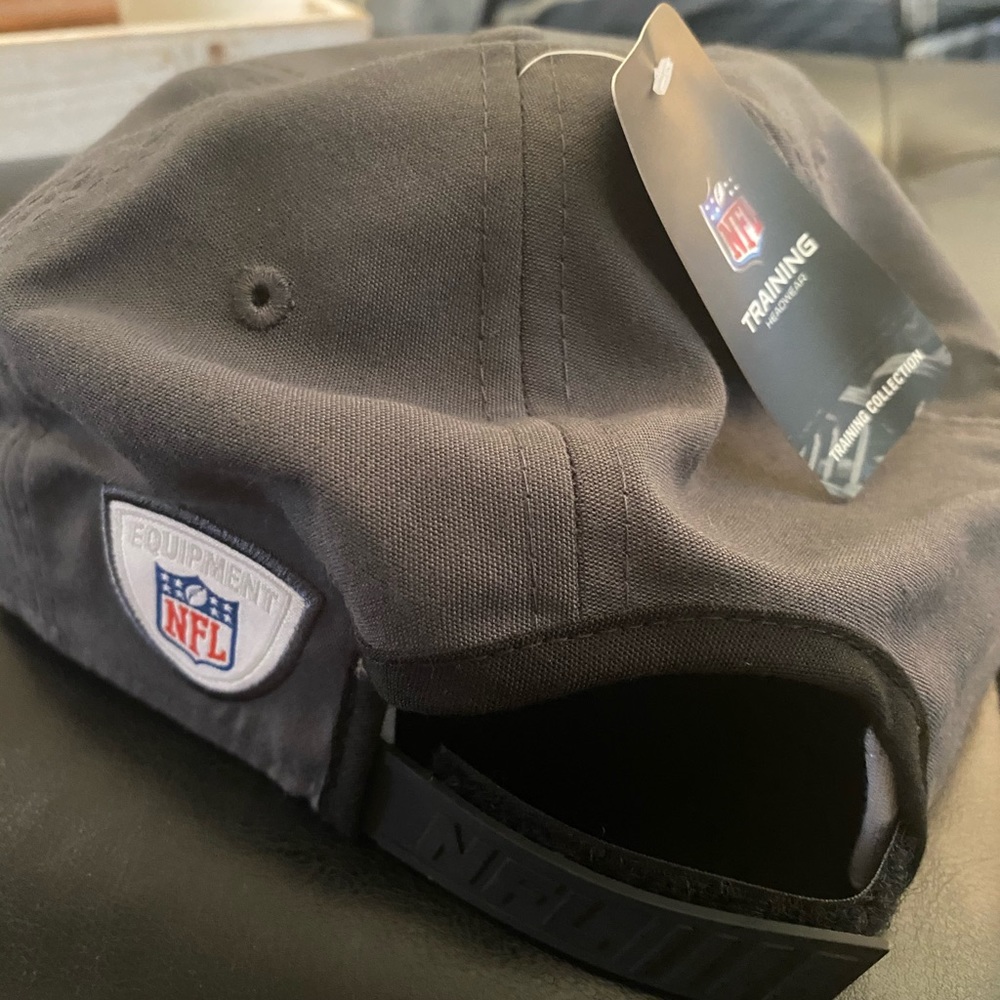 Seahawks SnapBack hat - Picture 3 of 3